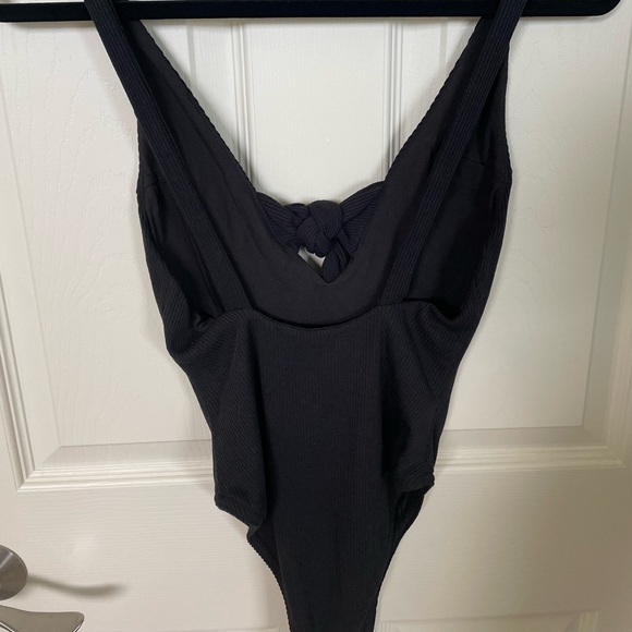🖤NWOT- Audrey 3+1 “making moves” body suit🖤 - Picture 3 of 3